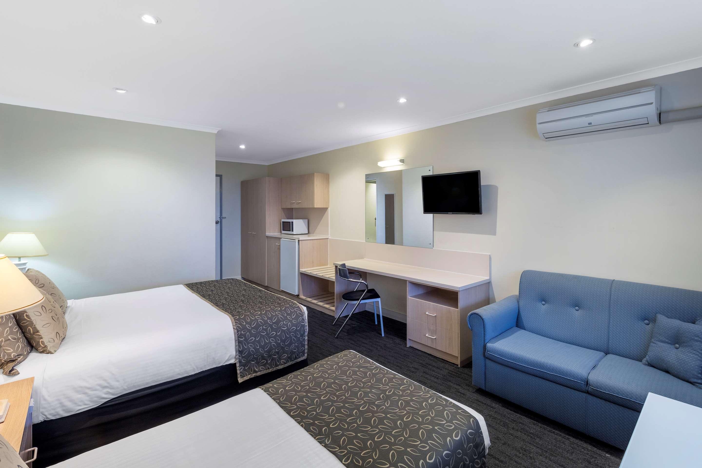 Best Western Plus Service Inn&Suites Lethbridge Extérieur photo