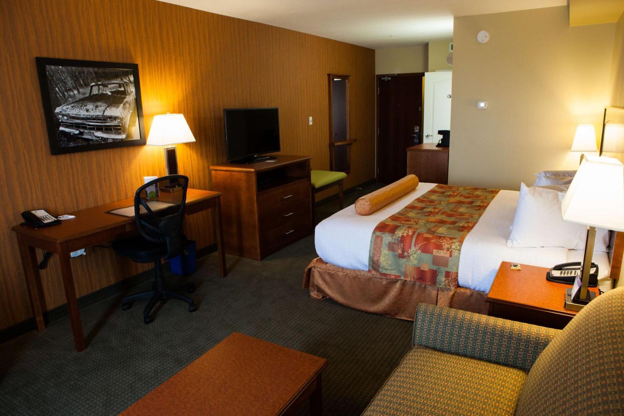 Best Western Plus Service Inn&Suites Lethbridge Extérieur photo