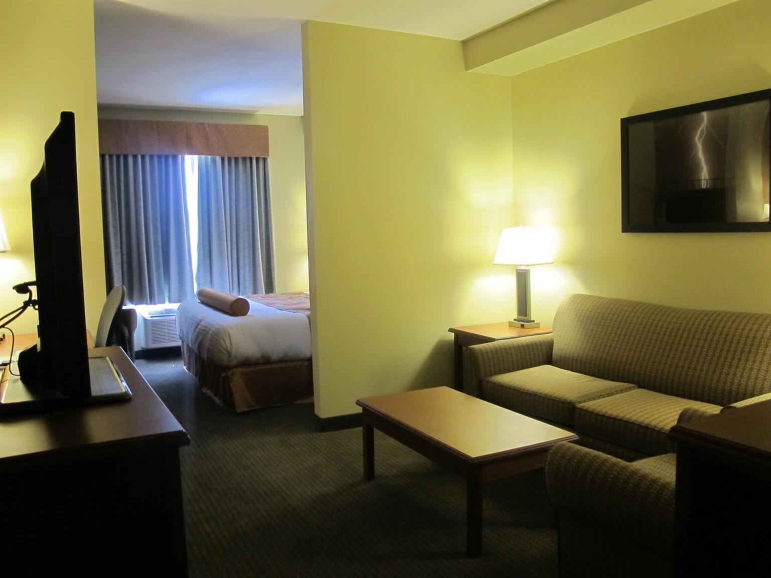 Best Western Plus Service Inn&Suites Lethbridge Extérieur photo